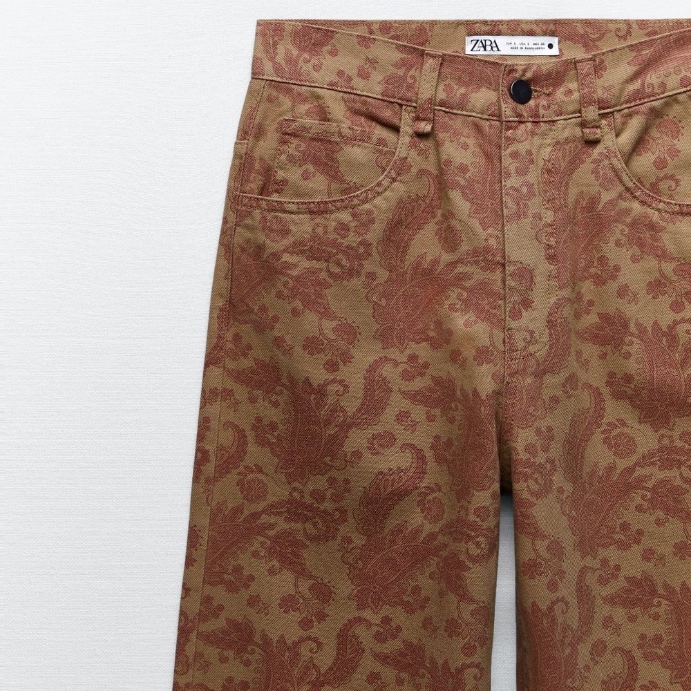 Straight cut paisley printed pants - Taupe Brown